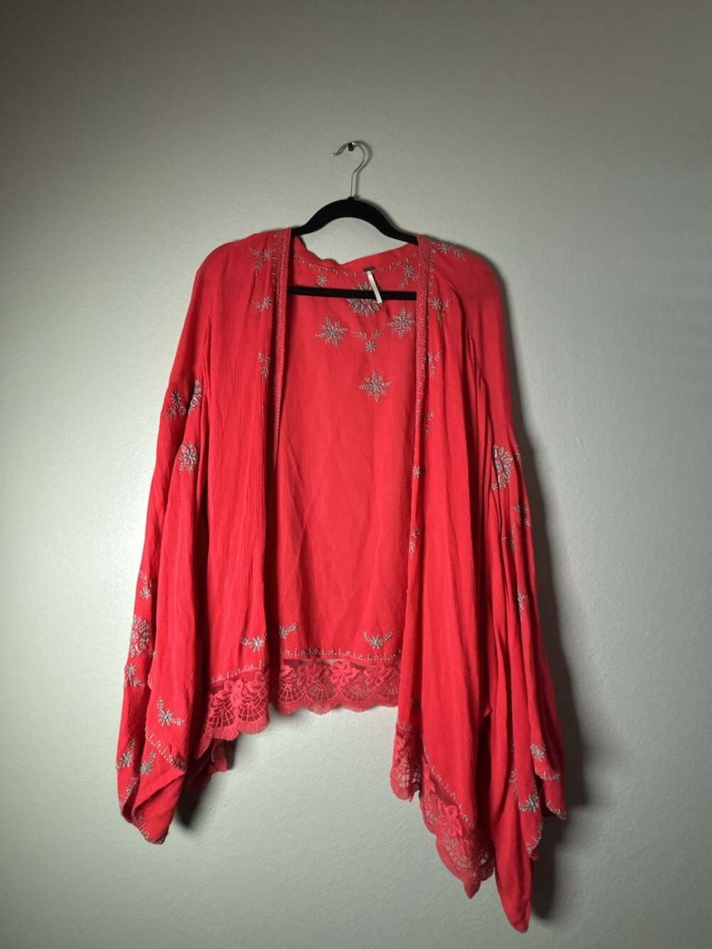 Free People Boho Embroidered Kimono Jacket with Lace Hem Size L - Picture 4 of 13